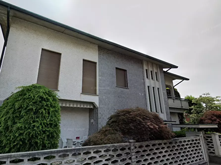 Immagine 13 di Appartamento in vendita  in Via Giovanni Prati a Limbiate