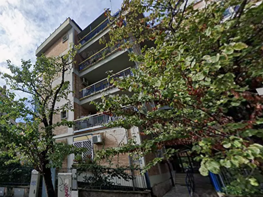 Immagine 8 di Appartamento in vendita  in Via Ferdinando Acton a Roma