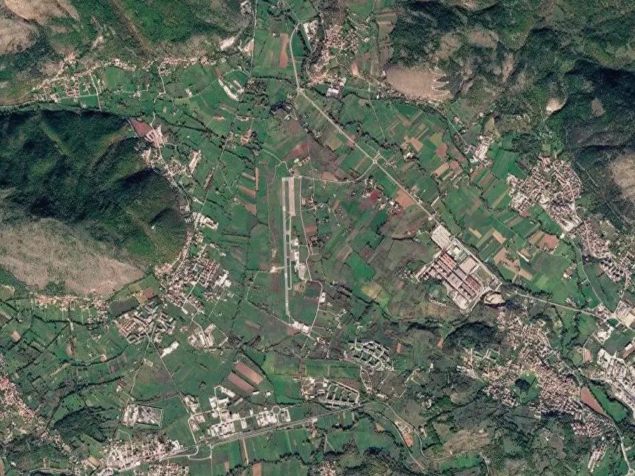 Immagine 10 di Capannone industriale in vendita  in Via delle Vignole a L'aquila