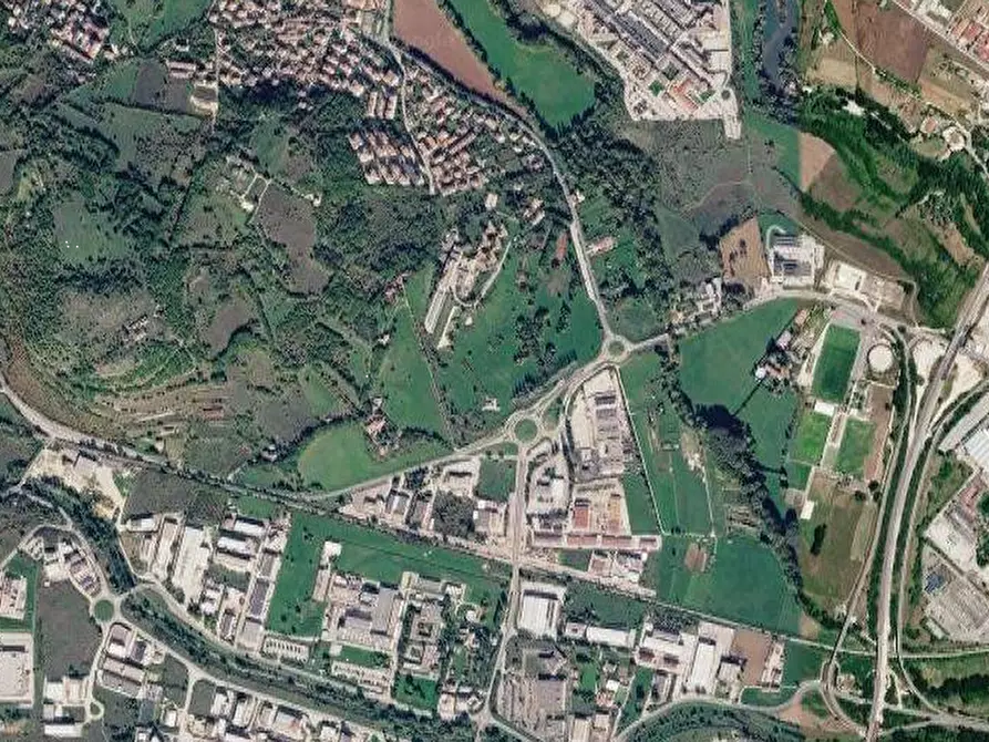 Immagine 14 di Appartamento in vendita  in Via Beffi a L'aquila