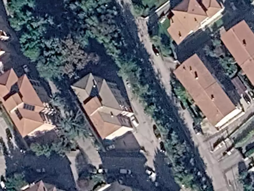 Immagine 19 di Appartamento in vendita  in Via Beffi a L'aquila