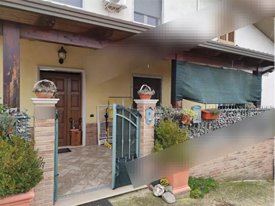 Immagine 1 di Porzione di casa in vendita  in Via ponticelli a Benevento