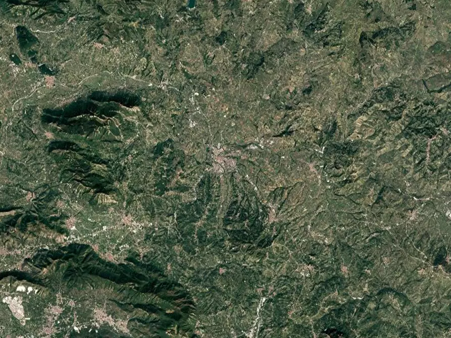 Immagine 4 di Negozio in vendita  in Via Torre della Catena a Benevento