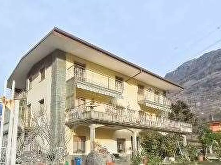 Immagine 2 di Appartamento in vendita  in Via Nazionale a Sellero
