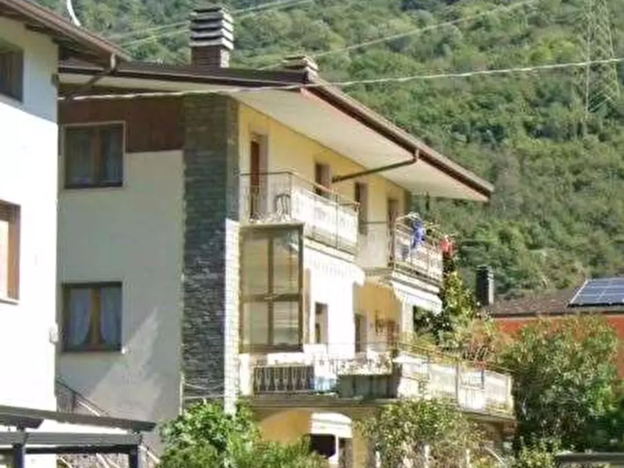 Immagine 5 di Appartamento in vendita  in Via Nazionale a Sellero