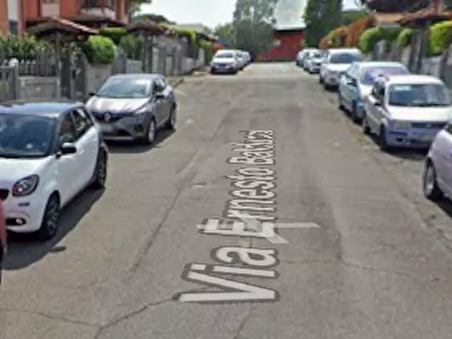 Immagine 4 di Appartamento in vendita  in Via Ernesto Balducci a Roma