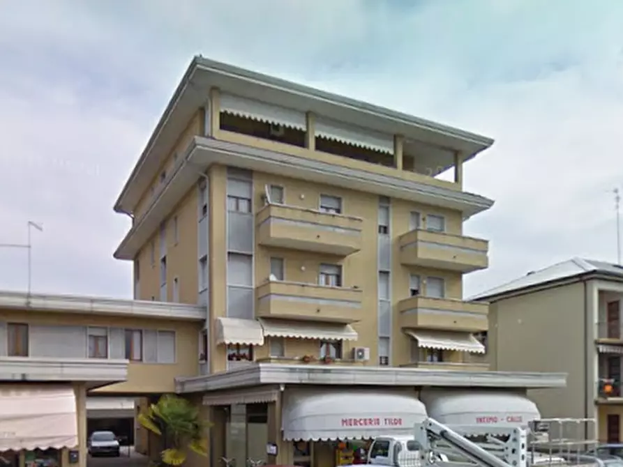 Immagine 4 di Appartamento in vendita  in Via Trieste a Azzano Decimo