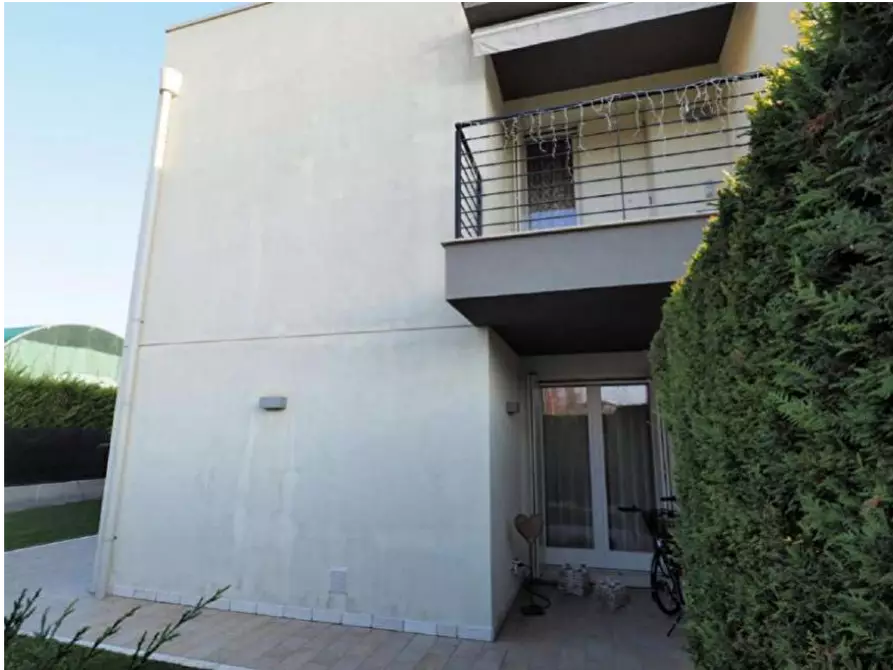Immagine 6 di Villetta a schiera in vendita  in via Montereale a Pordenone