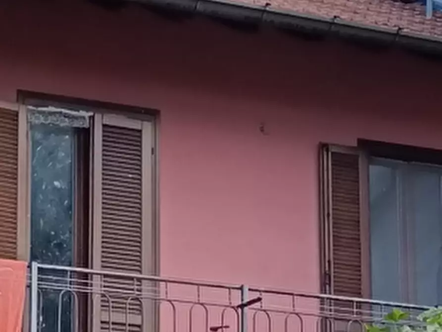 Immagine 6 di Appartamento in vendita  in Via Cavour a Brebbia