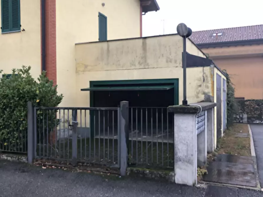 Immagine 6 di Villetta a schiera in vendita  in Via Genova a Mercallo