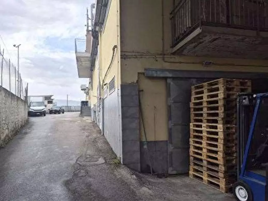 Immagine 4 di Magazzino in vendita  in Contrada San Chirico a Benevento