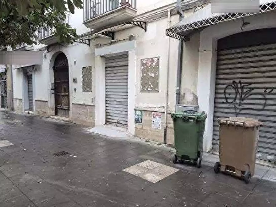 Immagine 1 di Negozio in vendita  in Viale principe di Napoli a Benevento