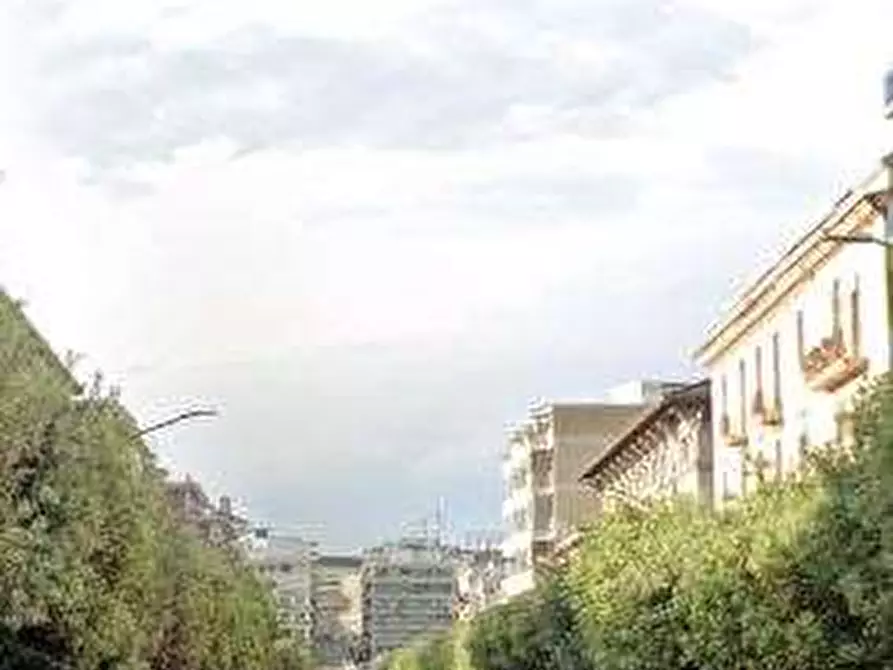 Immagine 3 di Negozio in vendita  in Viale principe di Napoli a Benevento