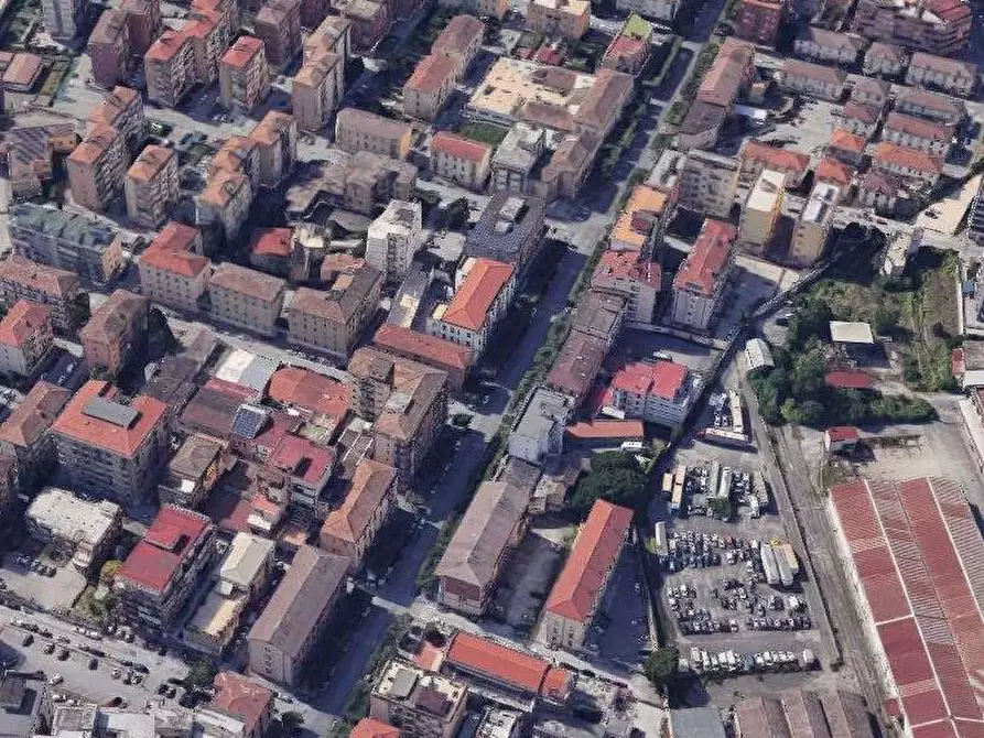 Immagine 5 di Negozio in vendita  in Viale principe di Napoli a Benevento