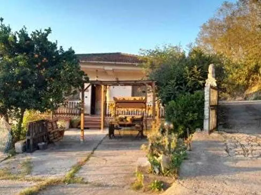 Immagine 3 di Porzione di casa in vendita  in Via S. Rocco Esterno a Sant'ambrogio Sul Garigliano