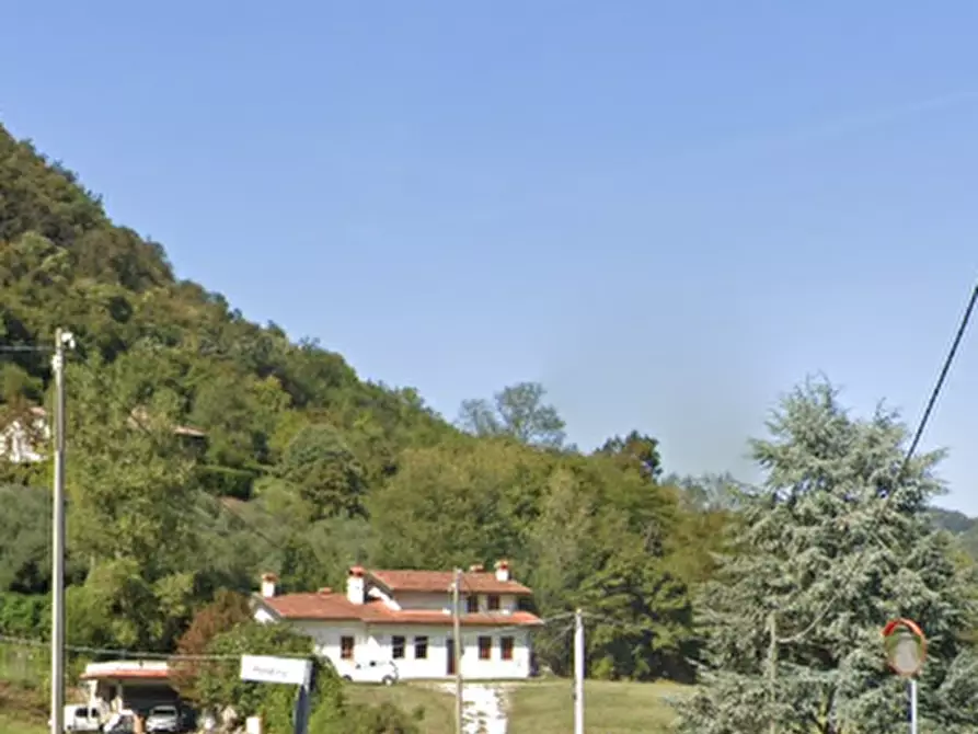 Immagine 7 di Terreno agricolo in vendita  in Via Regina Pacis a Castelgomberto