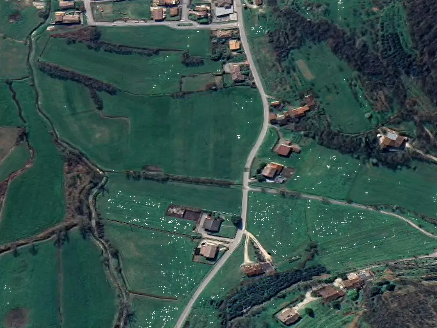 Immagine 9 di Terreno agricolo in vendita  in Via Regina Pacis a Castelgomberto