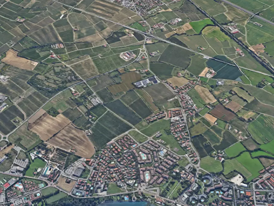 Immagine 12 di Stabile in vendita  in Via Colli Storici a Desenzano Del Garda