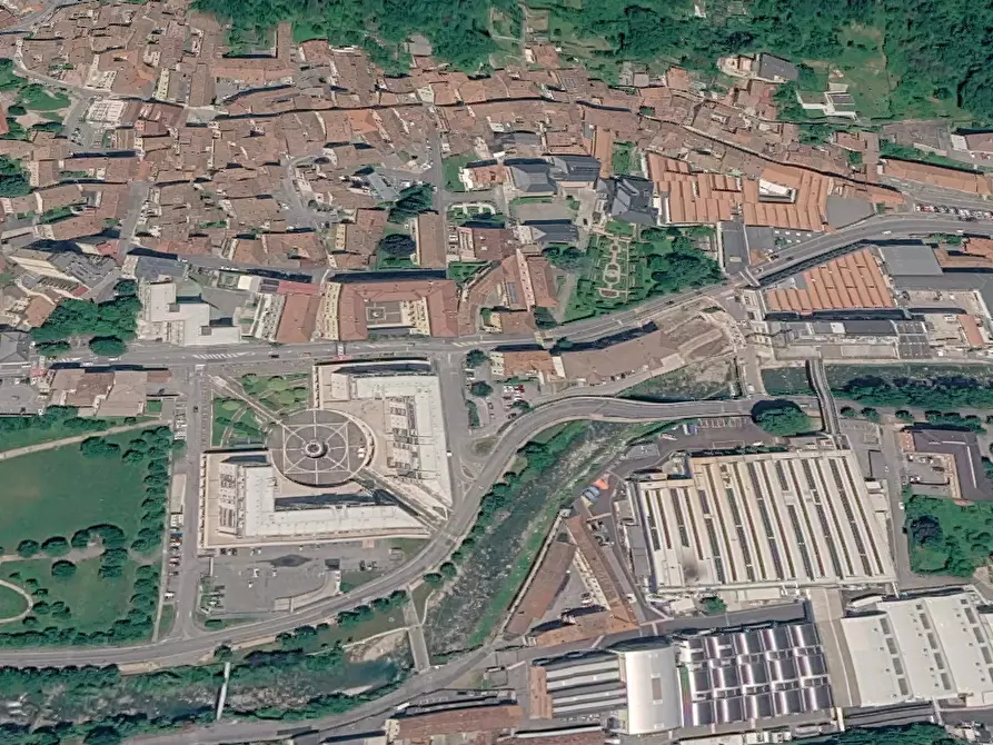 Immagine 7 di Negozio in vendita  in Via Pietro Beretta a Gardone Val Trompia