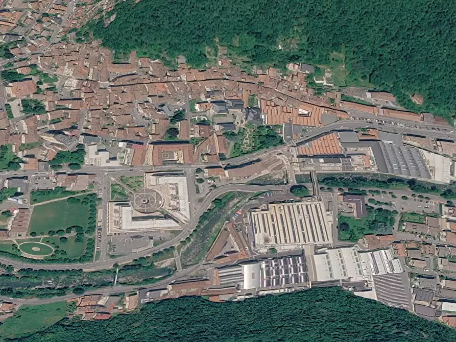 Immagine 8 di Negozio in vendita  in Via Pietro Beretta a Gardone Val Trompia