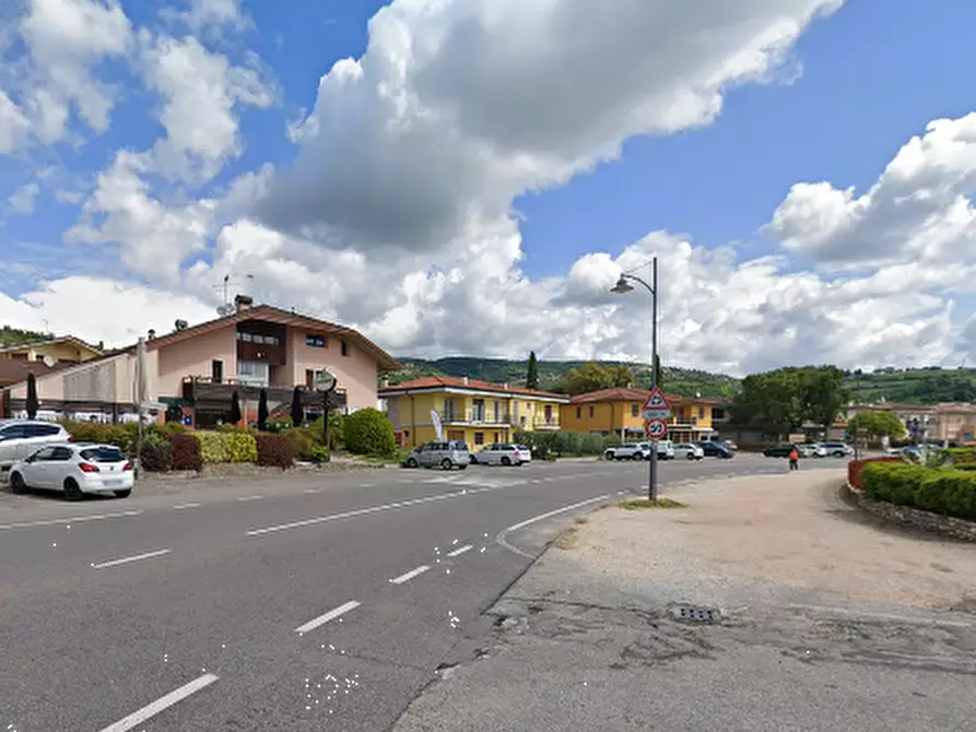 Immagine 3 di Appartamento in vendita  in Via Matteotti a Sant'ambrogio Di Valpolicella