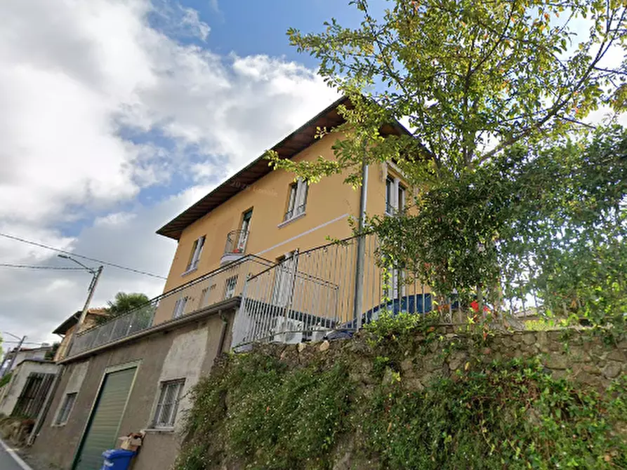 Immagine 5 di Casa indipendente in vendita  in Via Rossi a Gavirate