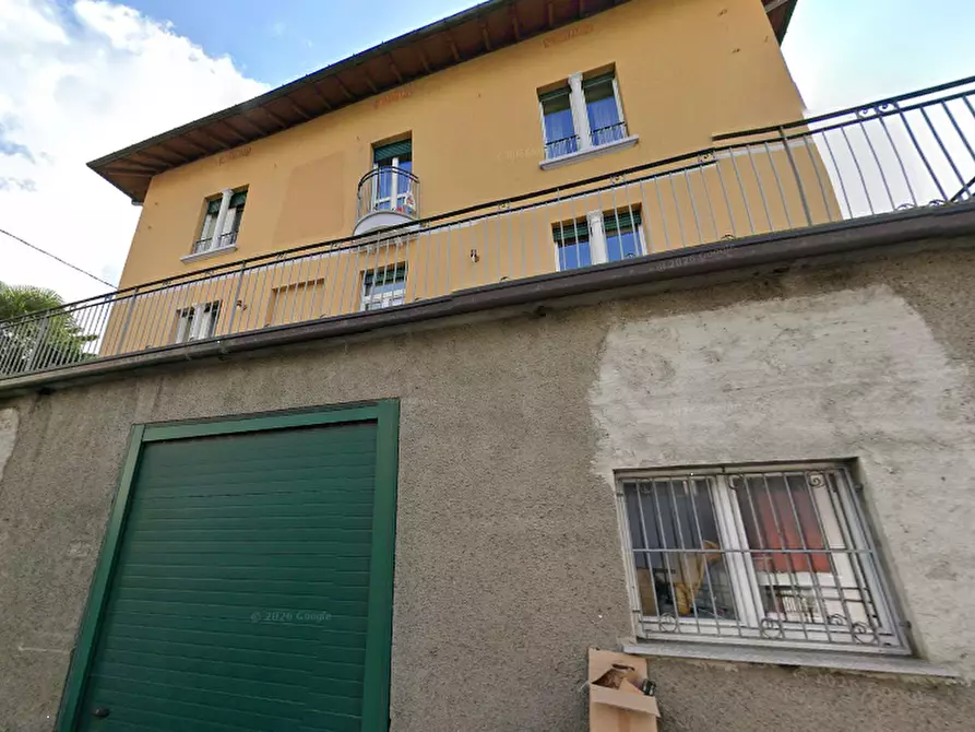 Immagine 15 di Casa indipendente in vendita  in Via Rossi a Gavirate