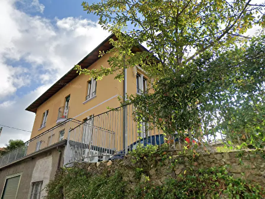 Immagine 18 di Casa indipendente in vendita  in Via Rossi a Gavirate