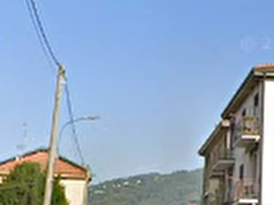 Immagine 11 di Appartamento in vendita  in Via Risorgimento a Olgiate Molgora