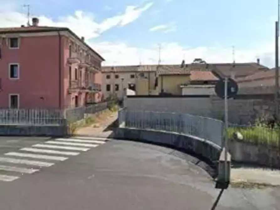 Immagine 4 di Garage in vendita  in Piazza A. De Gasperi a San Giovanni Lupatoto