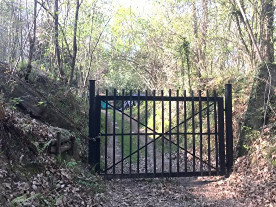 Immagine 4 di Terreno agricolo in vendita  in Via degli Alpini a Lipomo
