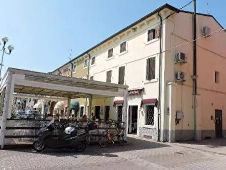 Immagine 2 di Ufficio in vendita  in Piazza A. De Gasperi a San Giovanni Lupatoto