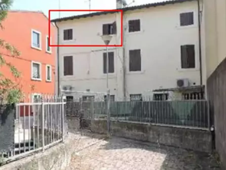 Immagine 3 di Ufficio in vendita  in Piazza A. De Gasperi a San Giovanni Lupatoto