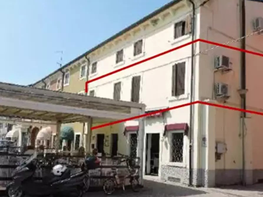 Immagine 4 di Ufficio in vendita  in Piazza A. De Gasperi a San Giovanni Lupatoto