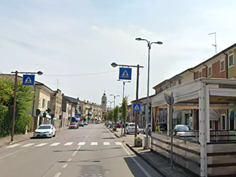 Immagine 10 di Ufficio in vendita  in Piazza A. De Gasperi a San Giovanni Lupatoto