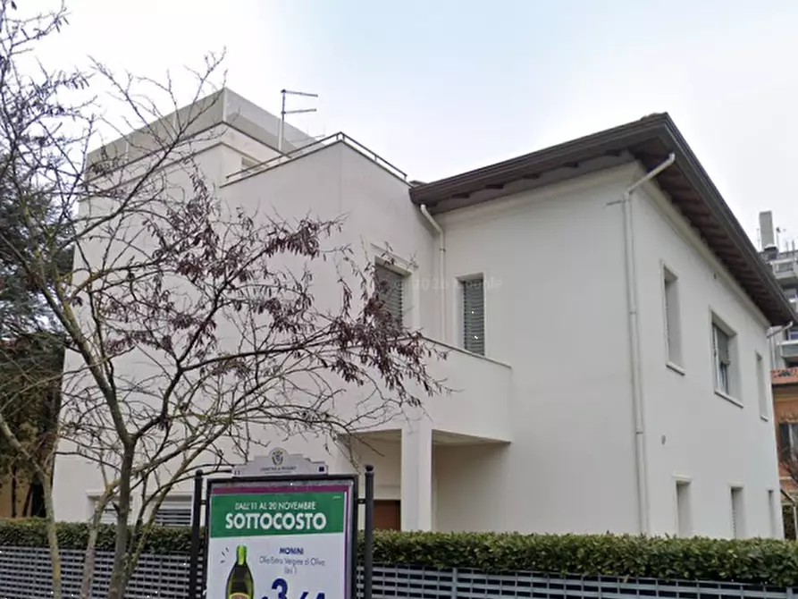Immagine 3 di Casa bifamiliare in vendita  in Via Cesare Battisti  a Pesaro