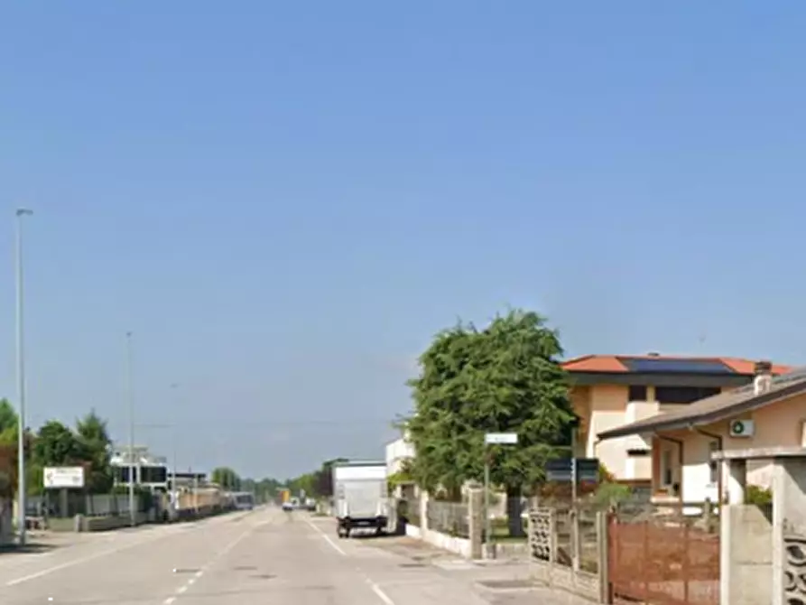 Immagine 10 di Ufficio in vendita  in Via Caduti sul Lavoro a Isola Della Scala
