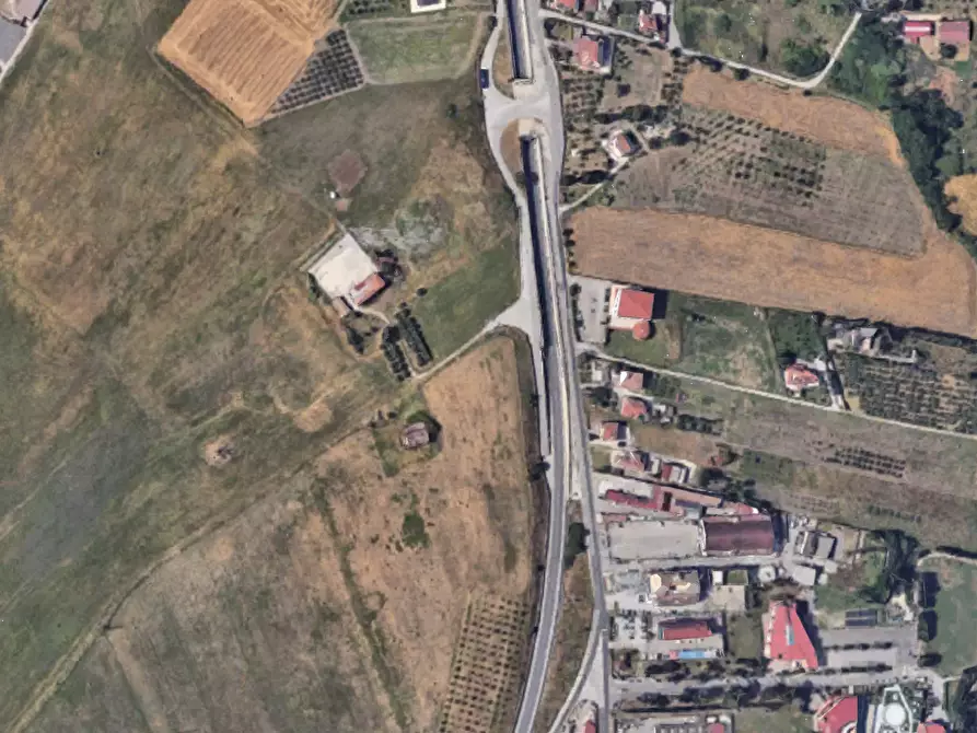 Immagine 4 di Negozio in vendita  in Contrada San Chirico a Benevento