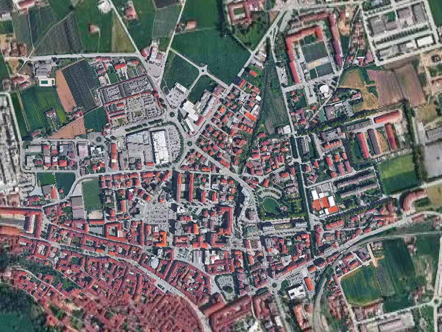 Immagine 9 di Appartamento in vendita  in Corso XXVII Aprile a Saluzzo