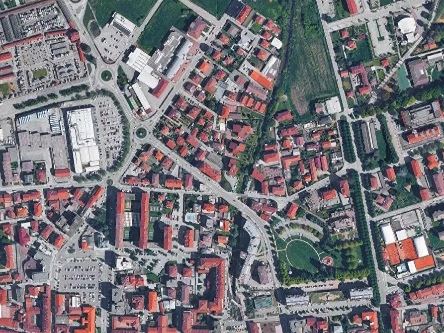 Immagine 10 di Appartamento in vendita  in Corso XXVII Aprile a Saluzzo