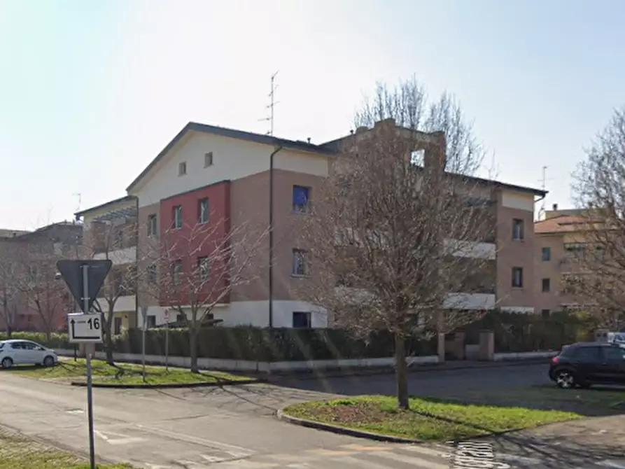 Immagine 3 di Appartamento in vendita  in Via Serge Reggiani a Reggio Nell'emilia