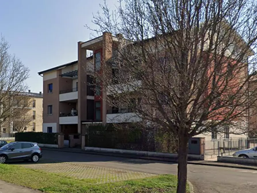 Immagine 8 di Appartamento in vendita  in Via Serge Reggiani a Reggio Nell'emilia