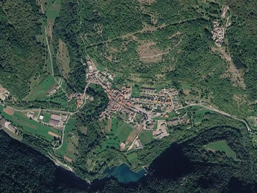Immagine 11 di Casa indipendente in vendita  in Via Aldo Beltricco a San Damiano Macra