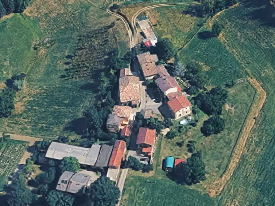 Immagine 5 di Appartamento in vendita  in Via Monchio a Castelnovo Ne' Monti