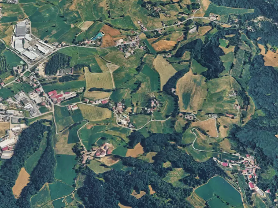 Immagine 10 di Appartamento in vendita  in Via Monchio a Castelnovo Ne' Monti