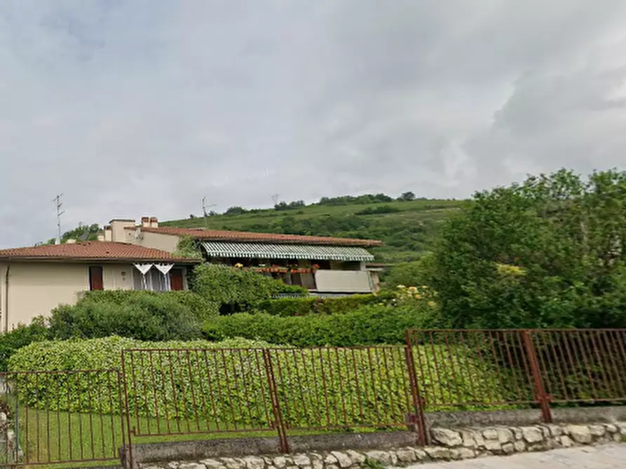 Immagine 10 di Appartamento in vendita  in Via Giare a Sant'ambrogio Di Valpolicella