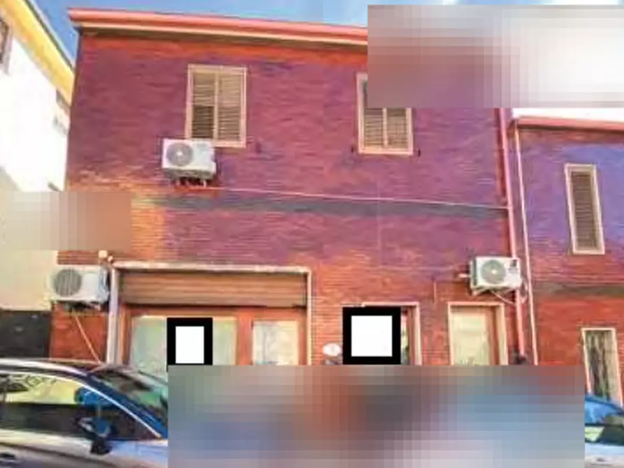 Immagine 3 di Negozio in vendita  in via Sardegna a Iglesias