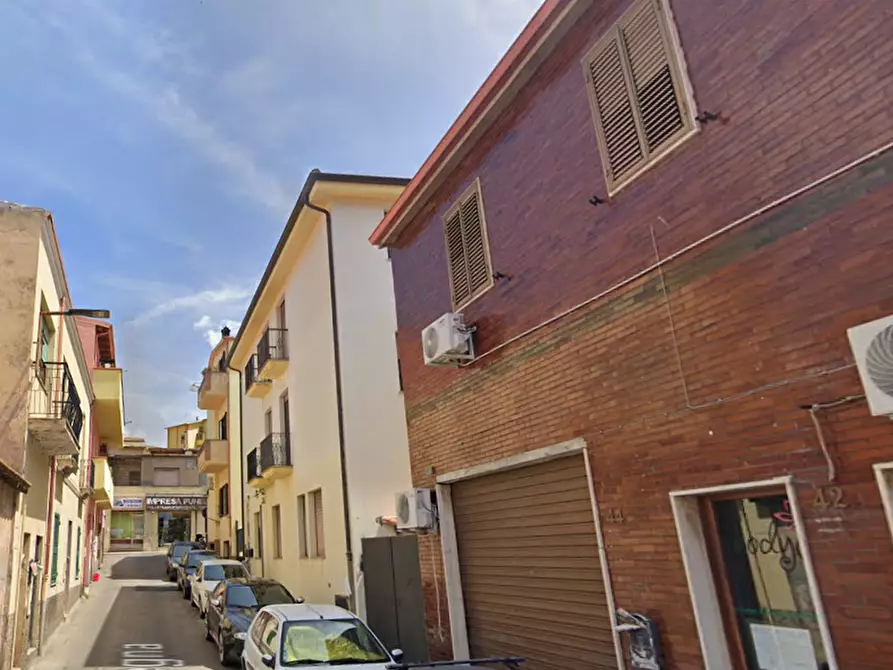 Immagine 13 di Negozio in vendita  in via Sardegna a Iglesias