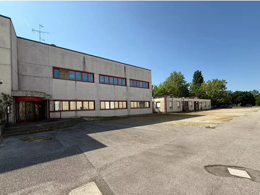 Immagine 9 di Capannone industriale in vendita  in via Cirillo Bassi a Galliera