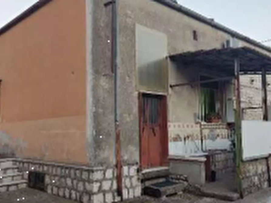 Immagine 4 di Casa indipendente in vendita  in Via Leonardo Da Vinci a Venafro